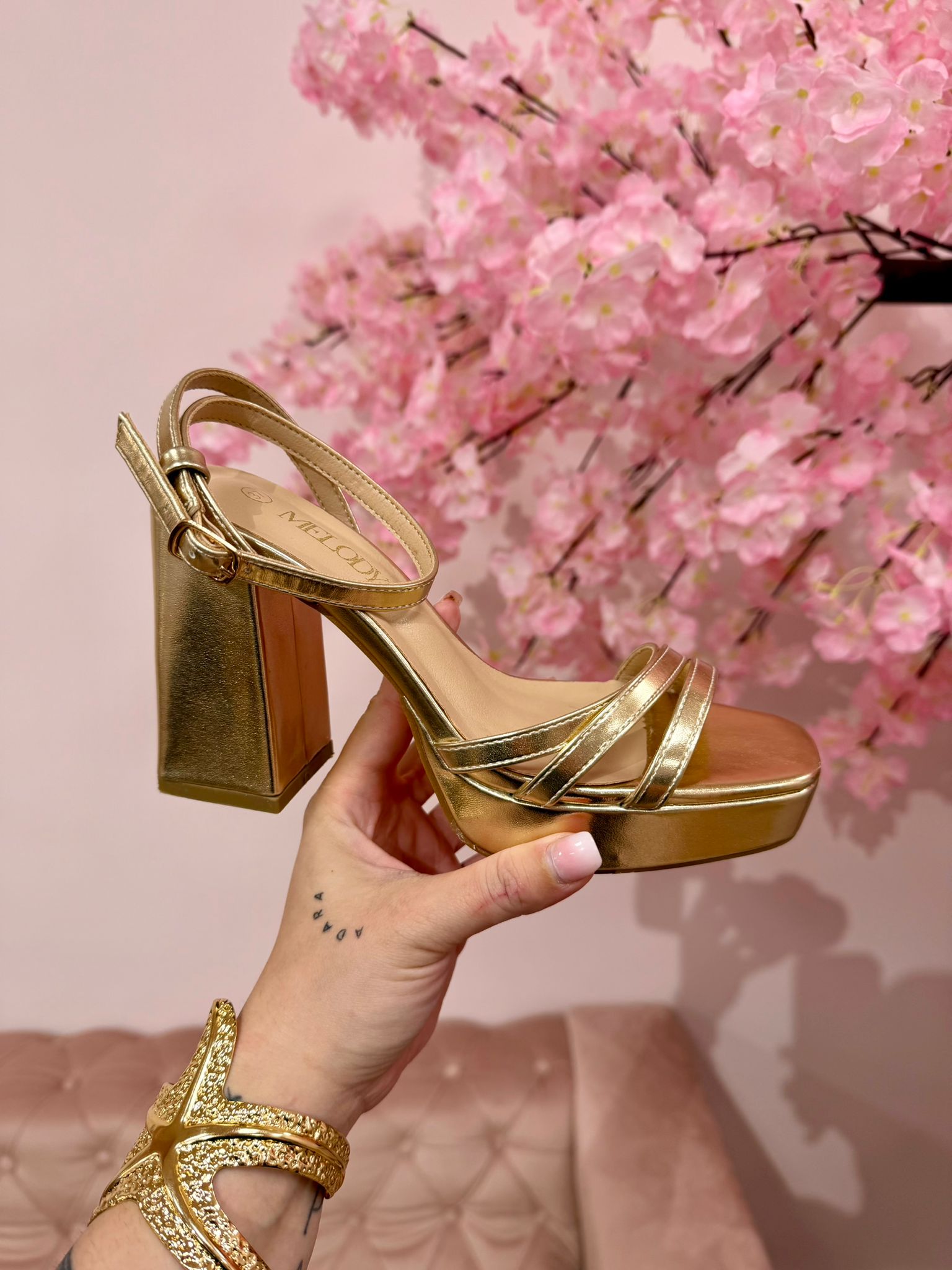 ✨SANDALIA GOLD PLATAFORMA ✨